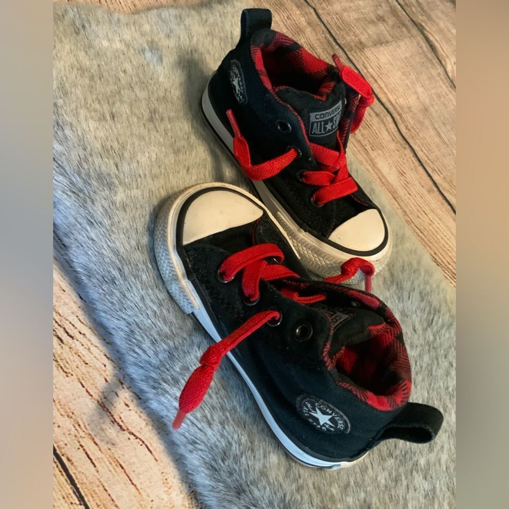 Converse All Star Black & Red Hi-Top Sneakers Size 5